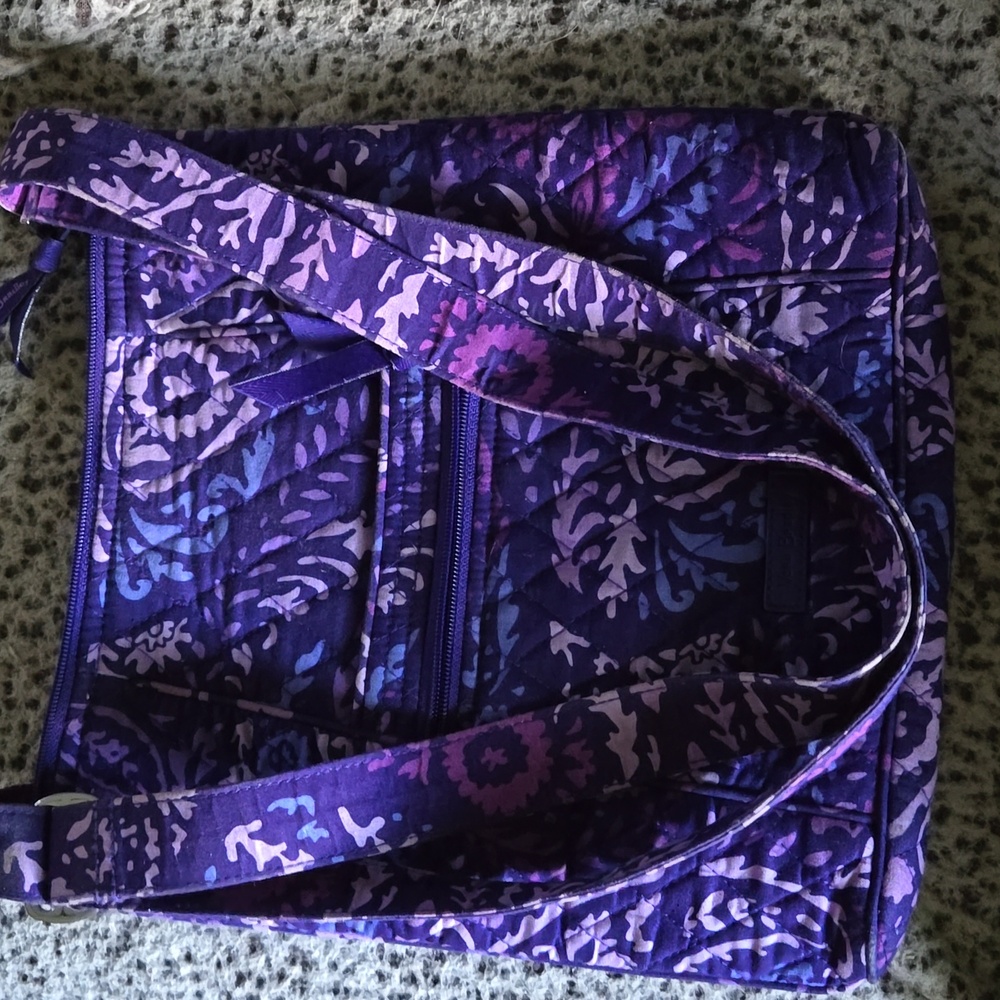 Crossover shoulder purse